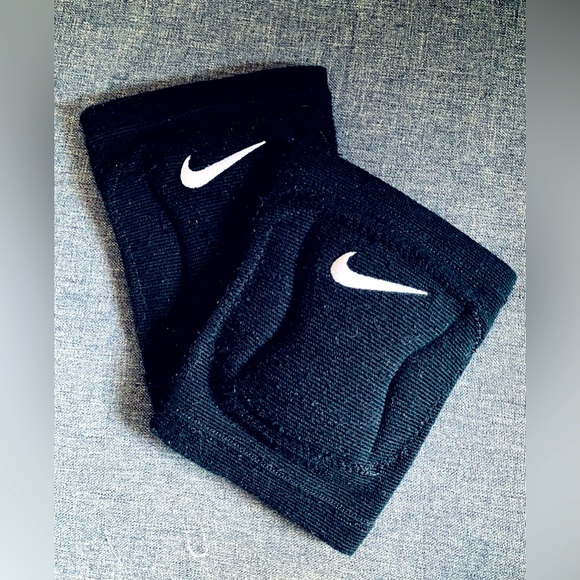 Nike Other - Nike Volleyball Knee Pads